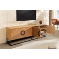 Modern&yacute; art deco TV stol&iacute;k Arkline v svetlom hnedom dubovom preveden&iacute; so &scaron;tyrmi dvierkami s diagon&aacute;lnym vzorom 180 cm