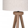 Vidiecka mas&iacute;vna trojnožkov&aacute; stojaca lampa Ira z mangov&eacute;ho dreva v hnedej farbe s valcov&yacute;m bavlnen&yacute;m b&eacute;žov&yacute;m tienidlom 149 cm