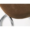Retro chr&oacute;mov&aacute; jed&aacute;lensk&aacute; stolička Kromo s konzolovou kovovou kon&scaron;trukciou a terakotov&yacute;m hned&yacute;m ženilkov&yacute;m poťahom 48 cm