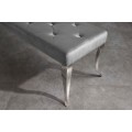 Modern&aacute; glamour lavica Modern Barock so siv&yacute;m zamatov&yacute;m poťahom s chesterfield pre&scaron;&iacute;van&iacute;m a strieborn&yacute;mi kovov&yacute;mi nohami 170 cm