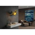 Modern&aacute; glamour n&aacute;stenn&aacute; lampa Tierra Glam v tvare žraloka s otvoren&yacute;mi čeľusťami v zlatom preveden&iacute; 23 cm