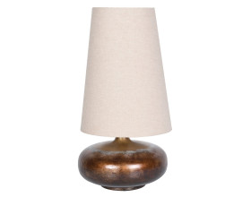 Luxusn&aacute; dizajnov&aacute; vintage kovov&aacute; lampa Calabasas s kovovou podstavou v hnedej a zlatej farbe s patinovan&yacute;m starožitn&yacute;m efektom n&iacute;zkeho okr&uacute;hleho tvaru s vysok&yacute;m valcovit&yacute;m tienidlom s roz&scaron;&iacute;renou spodnou časťou z ľanu v b&eacute;žovej farbe