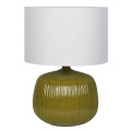 Luxusná moderná keramická stolná lampa Luffy so širokou okrúhlou podstavou s rebrovaným dizajnom s lesklou glazúrou v olivovej zelenej farbe s valcovitým tienidlom z ľanu v bielej farbe