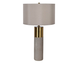 Luxusn&aacute; art deco kožen&aacute; stoln&aacute; lampa Faux Shagreen s valcovitou nohou s umelou žraločou kožou s v&yacute;raznou &scaron;trukt&uacute;rou v siv&yacute;ch a b&eacute;žov&yacute;ch odtieňoch a okr&uacute;hlym tienidlom z textilu v b&eacute;žovej farbe s hladk&yacute;m tkan&iacute;m