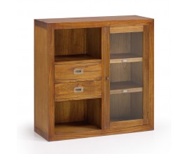 Elegantn&aacute; mas&iacute;vna vitr&iacute;na Star z dreva mindi v hnedej farbe so sklenen&yacute;mi dvierkami a z&aacute;suvkami