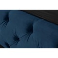 Chesterfield manželsk&aacute; posteľ Kreon v modrom zamatovom poťahu na matrac 180x200cm