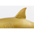 Zlat&aacute; dizajnov&aacute; dekor&aacute;cia žralok Perry z kovovej zliatiny na podstavci 68cm