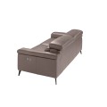 Elegancia a moderné línie trojsedačky Forma Moderna prinesú do Vášho interiéru taliansky štýl