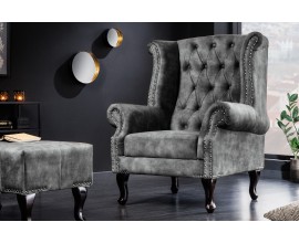 Luxusn&eacute; vintage kreslo Marlon so siv&yacute;m čal&uacute;nen&iacute;m s chesterfield pre&scaron;&iacute;van&iacute;m a mas&iacute;vnymi nožičkami