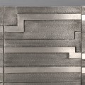 Luxusn&yacute; art deco pr&iacute;born&iacute;k Carreteras so &scaron;tyrmi dvierkami s ozdobn&yacute;m kovov&yacute;m reli&eacute;fom v starožitnej striebornej farbe 150 cm