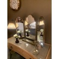 Art-deco z&aacute;vesn&eacute; trojit&eacute; zrkadlo Sheley so zlat&yacute;m r&aacute;mom 64cm 