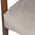 Luxusn&eacute; retro čal&uacute;nen&eacute; kreslo Kresnik s hned&yacute;m dubov&yacute;m r&aacute;mom a kožu&scaron;inov&yacute;m poťahom v b&eacute;žovej farbe 65 cm