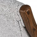 Luxusn&eacute; retro bukl&eacute; kreslo Kresnik s poťahom v oblačnej sivej farbe a dubov&yacute;m hned&yacute;m r&aacute;mom 66 cm