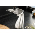 &Scaron;t&yacute;lov&yacute; art deco kovov&yacute; pr&iacute;ručn&yacute; stol&iacute;k Whale v striebornej farbe v podobe veľrybieho chvostu 60 cm 