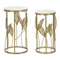 Glamour set dvoch príručných stolíkov Natura Elegante v okrúhlom tvare s kovovými zlatými podstavami s florálnym motívom a s bielou vrchnou doskou s dizajnom mramoru