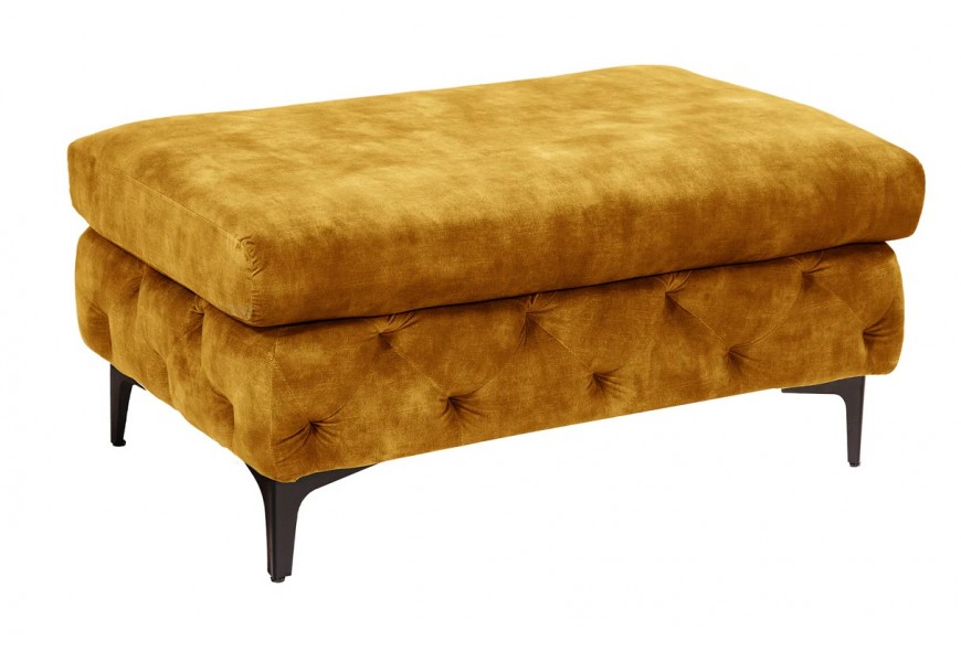 &Scaron;t&yacute;lov&aacute; chesterfield horčicov&aacute; žlt&aacute; čal&uacute;nen&aacute; taburetka Modern Barock s pre&scaron;&iacute;van&yacute;m poťahom a čiernymi kovov&yacute;mi nožičkami 92 cm