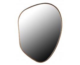 Dizajnov&eacute; n&aacute;stenn&eacute; art deco atypick&eacute; zrkadlo Calista s kovov&yacute;m r&aacute;mom v mosadznej farbe 80 cm