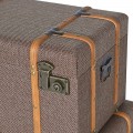 Retro obdĺžnikov&aacute; sada troch dekorat&iacute;vnych kufrov Heritage s l&aacute;tkov&yacute;m poťahom tmavohnedej farby s kovov&yacute;mi detailmi 56 cm