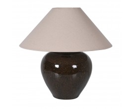 Modern&aacute; keramick&aacute; stoln&aacute; lampa Starry s okr&uacute;hlou podstavou s vysok&yacute;m leskom v tmavej hnedej farbe s dizajnom hviezdneho neba so zo&scaron;ikmen&yacute;m tienidlom z ľanu v svetlej b&eacute;žovej farbe